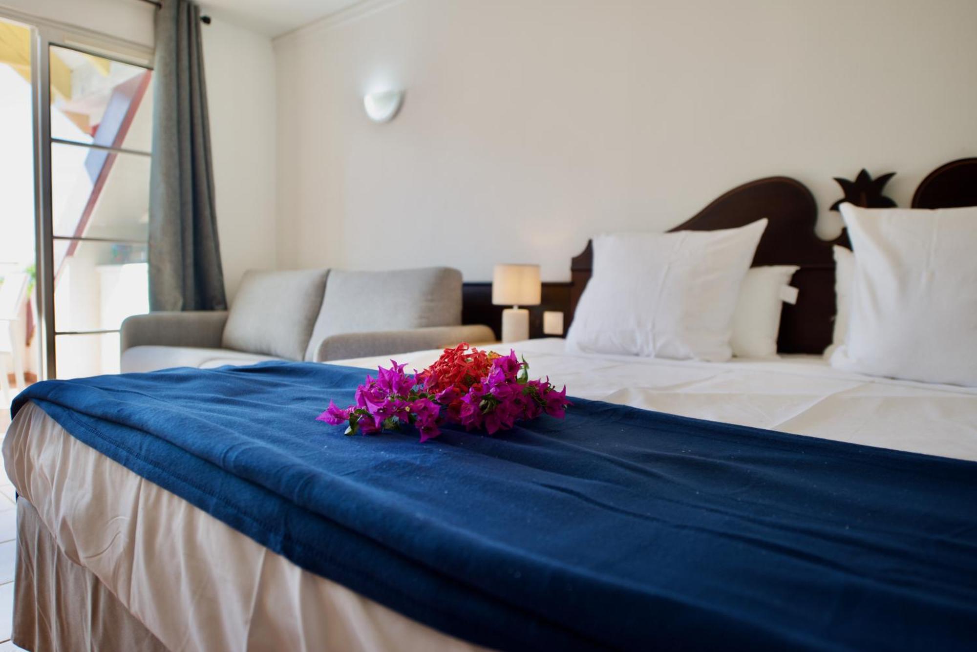 Studio Olia A P&V - Plages, Piscines Et Vue Mer! Sainte-Anne  Exterior photo